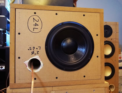 Dayton SD215A IN 24L BASS REFLEX